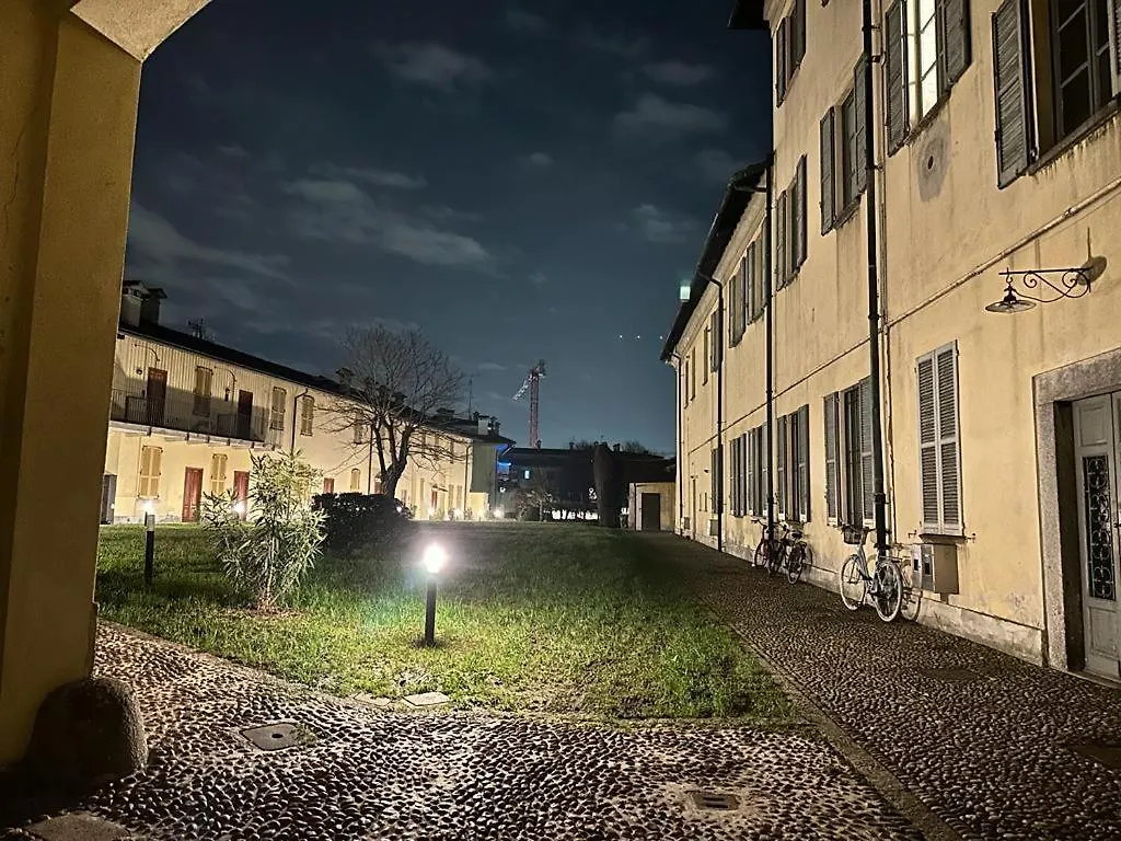 Suite Villa Folli ミラノ 0*,  イタリア