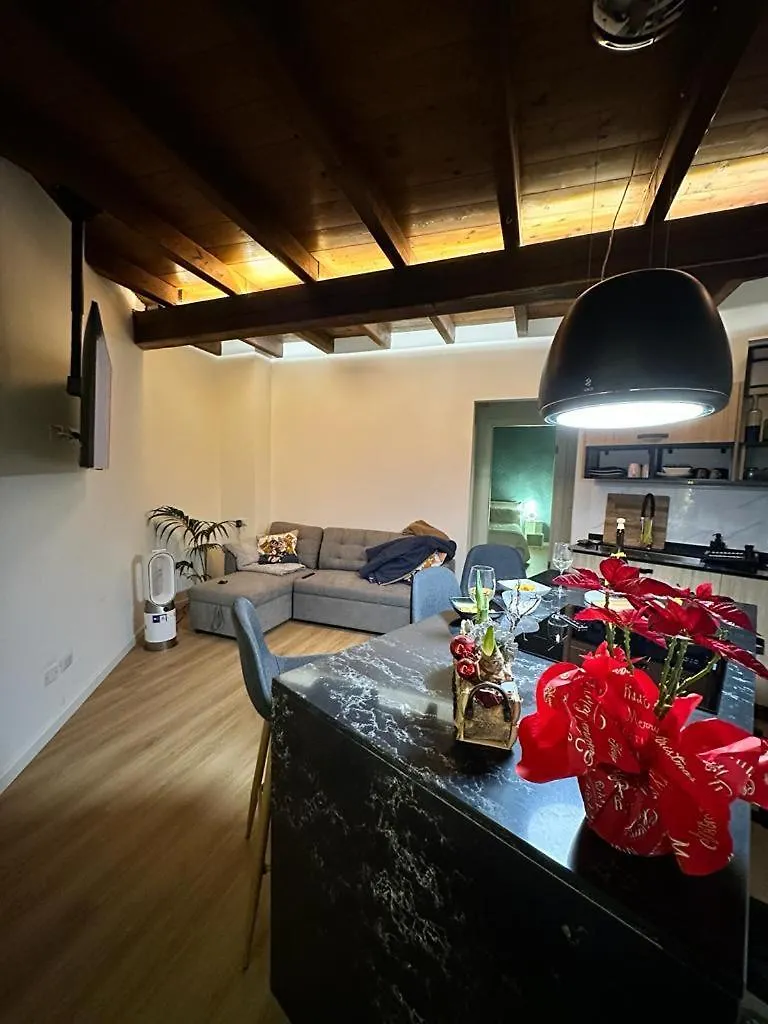 Suite Villa Folli Milan Apartment